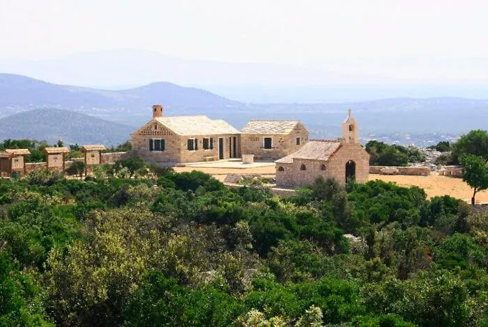 Innova Travelvir - Mobhome Casa Nomad *